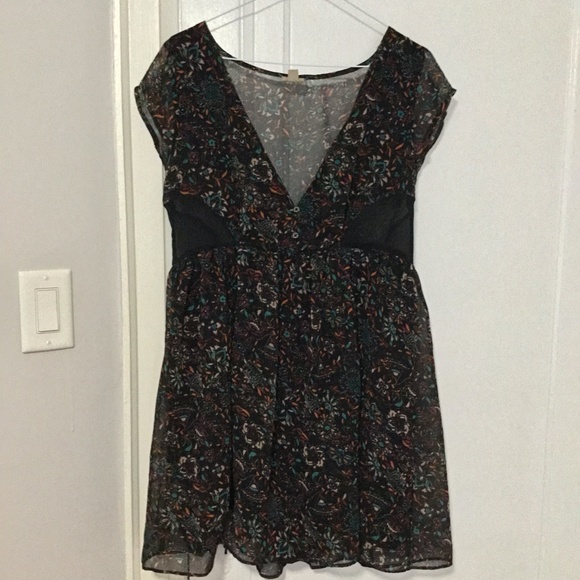 Floral Dress - Picture 2 of 5